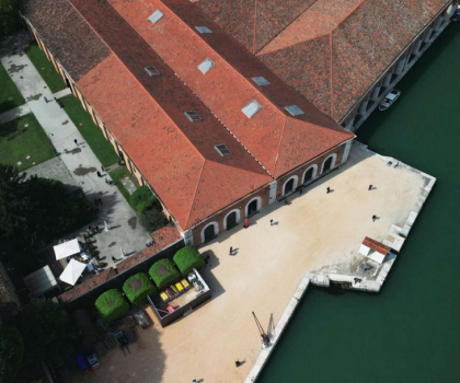 第60屆威尼斯雙年展｜東鵬再次登上國際舞臺，以永續之材頌揚東方藝術