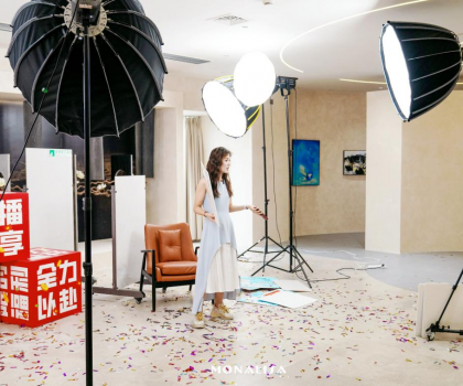 蒙娜麗莎直播基地落成投入使用！全域新零售版圖再添強核心引擎！